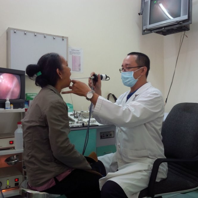 chữa hóc xương nên đến bác sỹ